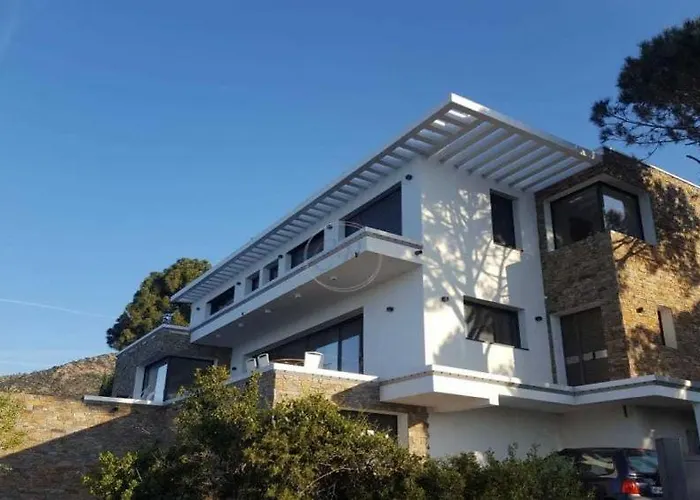 T2 Standing 800m De La De St Clair Апартаменты Ле-Лаванду